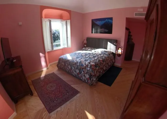 Konukevi La Casa Nel Parco Lecco